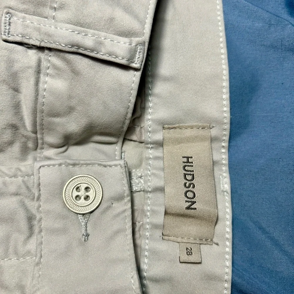 👖Mist-ify Your Style! Hudson Chinos Size 28 💨🔥